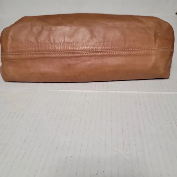 PRÜNE Leather Shoulder Bag - Picture 8 of 11